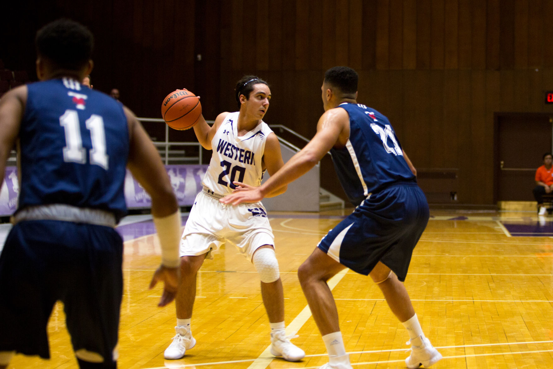 Men's Basketball vs Toronto (Image 1)